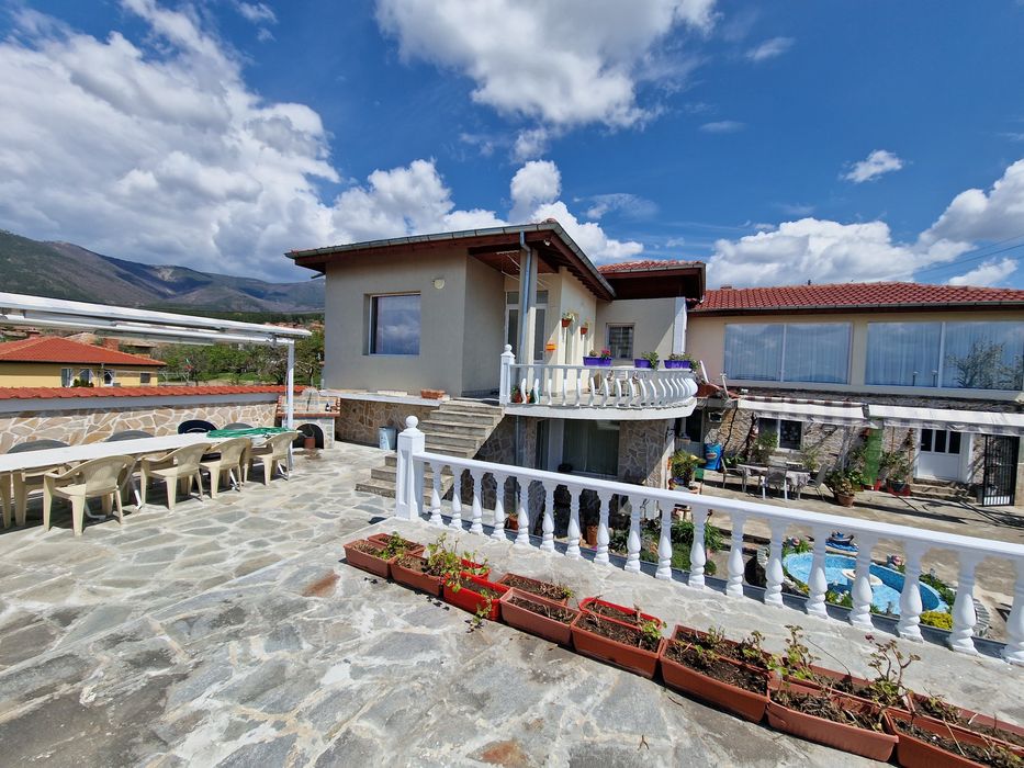 Продава се Хотел в с. Долно изворово, Област Стара Загора - 400 кв.м за 1084 €/кв.м - Снимка #2