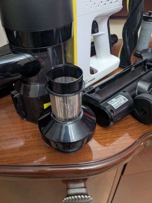 Пылесос Karcher VC4 Cordless My Home  белый