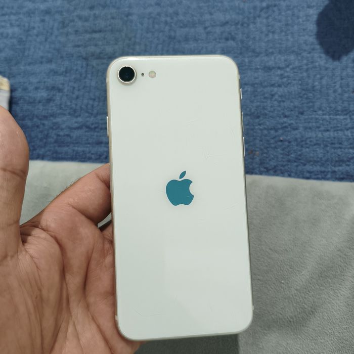 IPhone SE -3   (Ёмкость 72)