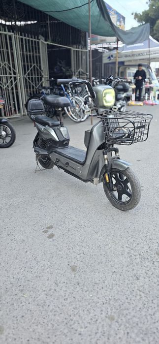 Rabochi 14 cho'ntay  skuter