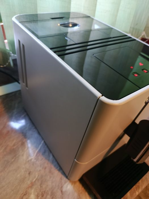 Espressor: Jura ena micro easy.