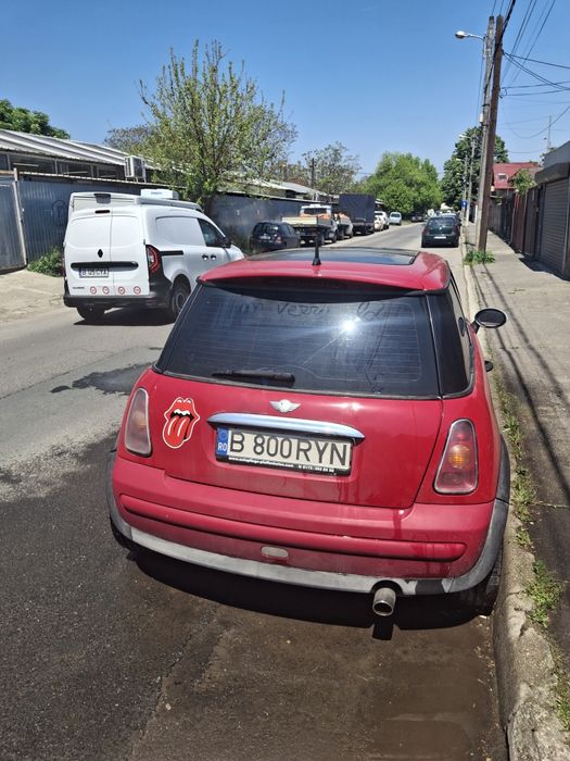 Mini cooper one.