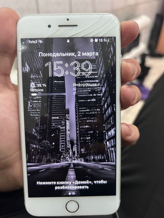 Айфон 8 + в хороем состояний