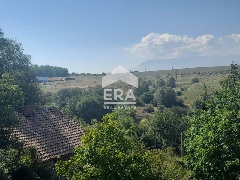 ЕРА ТЕРА продава еднофамилна къща в с. Гурмазово, общ. Божурище.