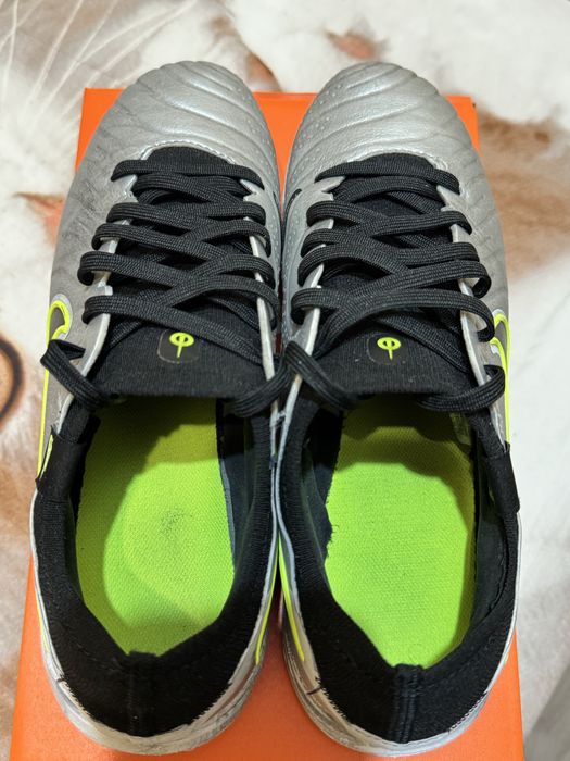 Футболни обувки Nike Tiempo LEGEND 10 PRO TF