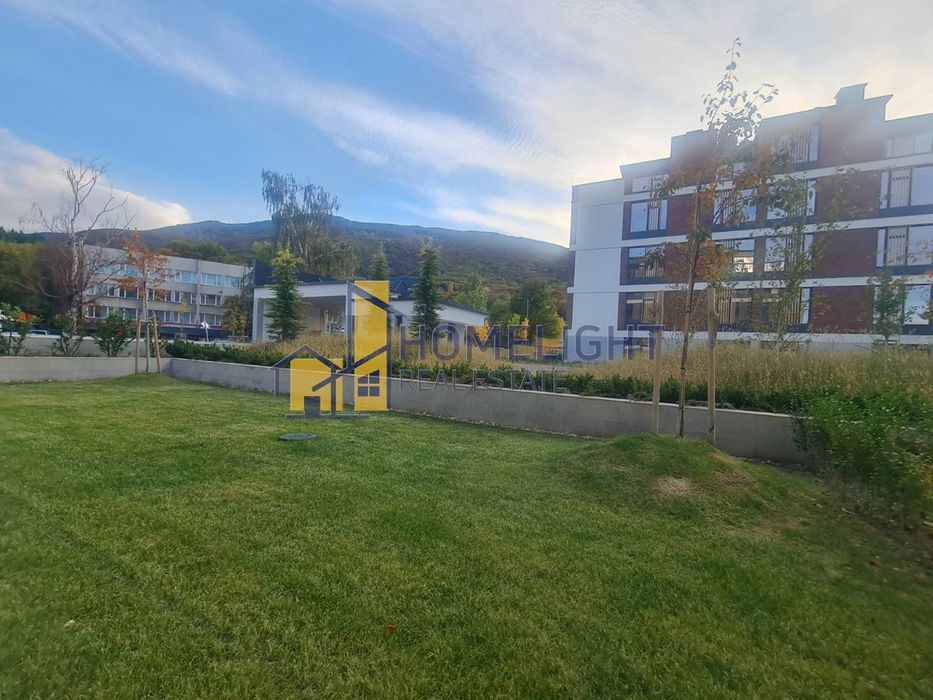 Тристаен апартамент в кв. Бояна