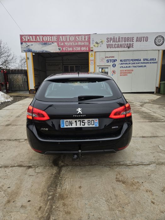 Peugeot 308 2016