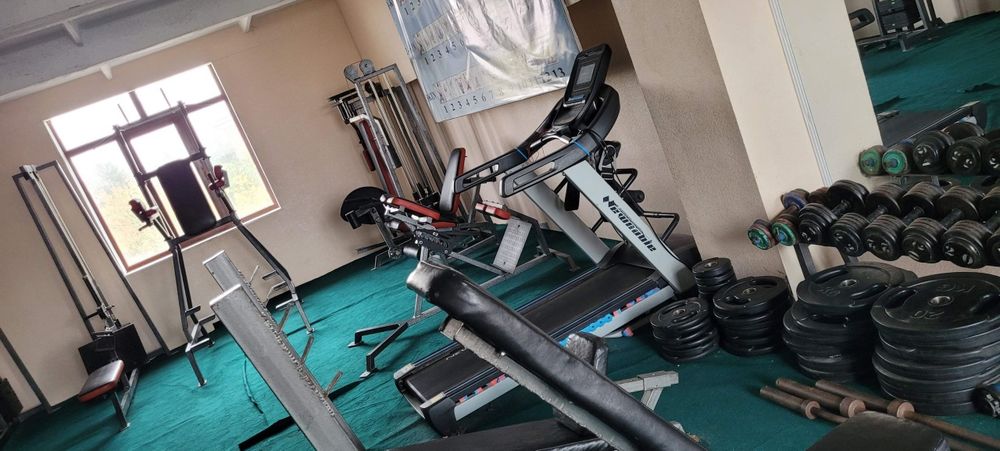 Fitness zal uchun jihozlar