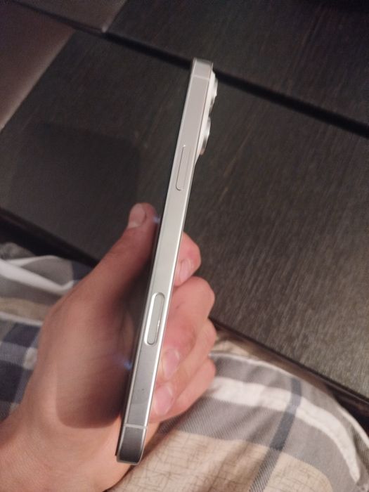 Продам iPhone 16 pro max