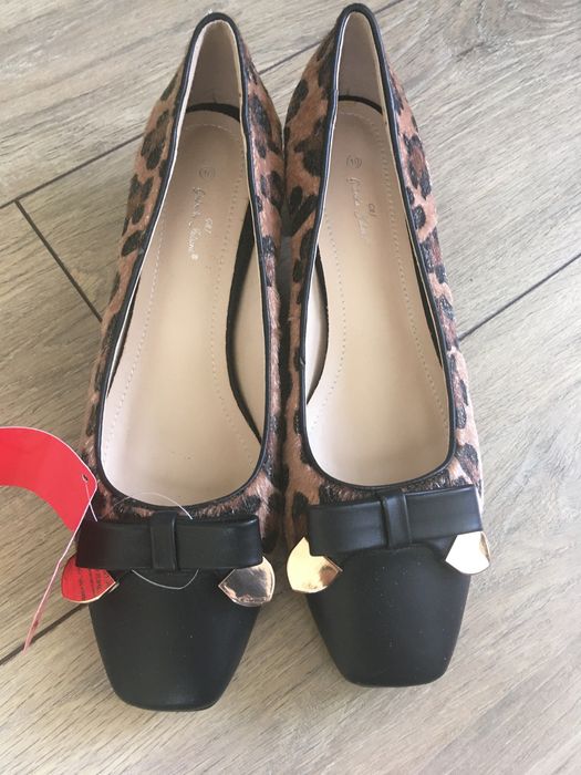 Нови обувки с размер 40