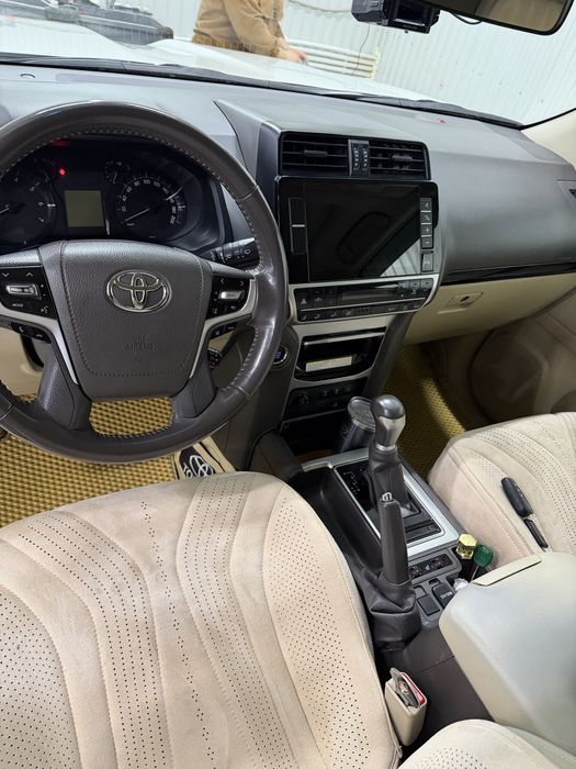 Продам прадо 2022