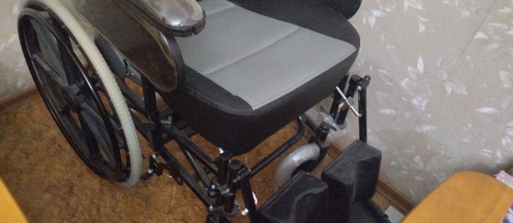 Инвалидная коляска