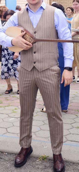 Костюмы тройки