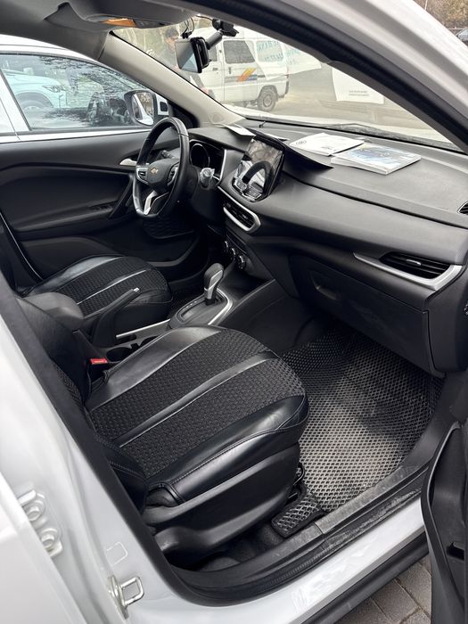 Продаётся Трекер LTZ 2024г пропан газ цвет белый