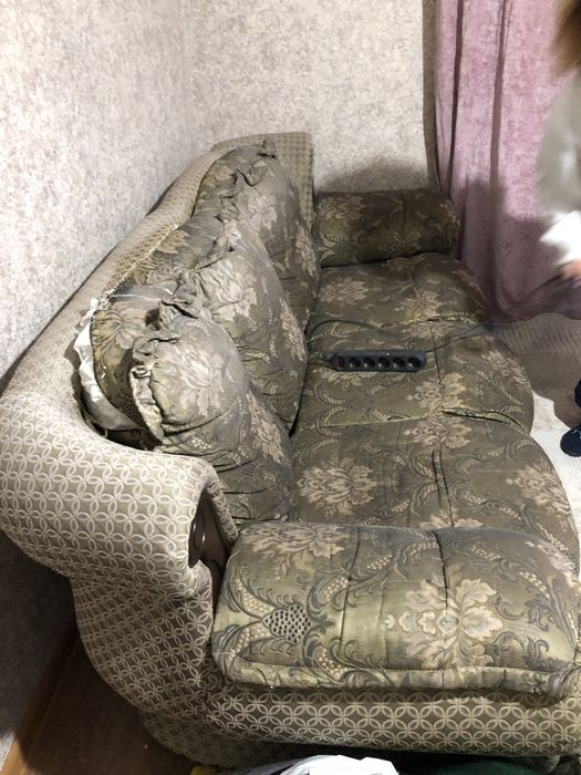 Диван и два кресло