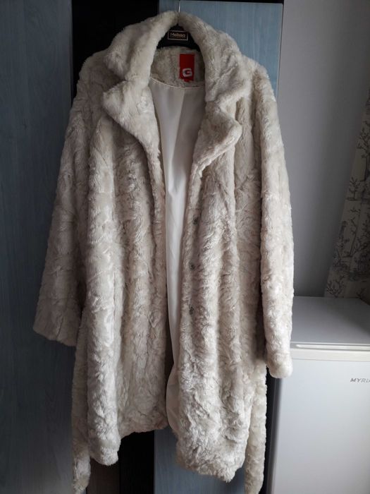 Haina de blana sintetica