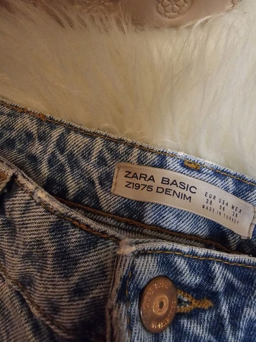 ZARA уникални дънки