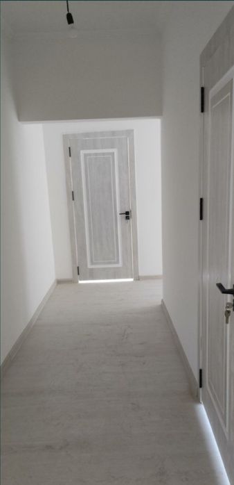 Olmos mahallada uy sotiladi srochniy