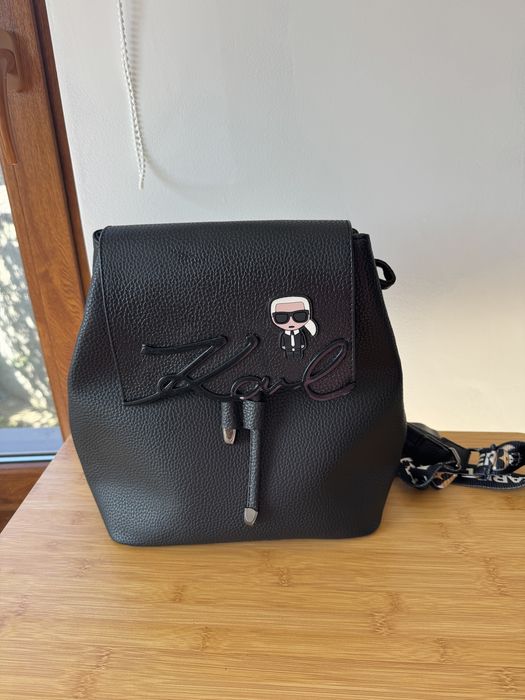 Rucsac model KL Signature