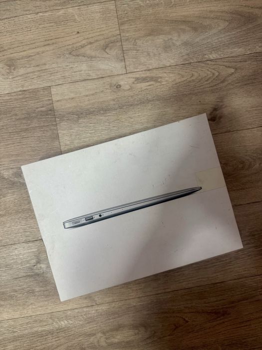 Срочно продаю MacBook Air