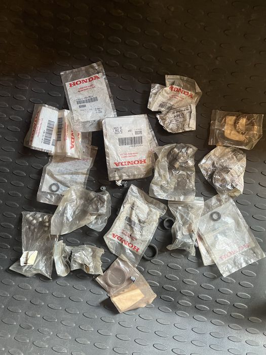 Продам на запчасти хонда срв