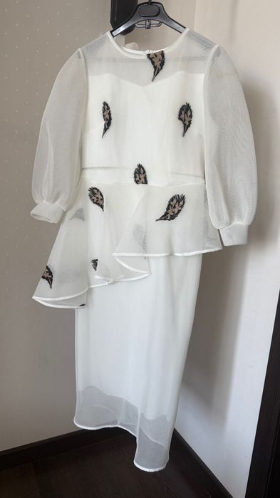 Женское платье вечернее