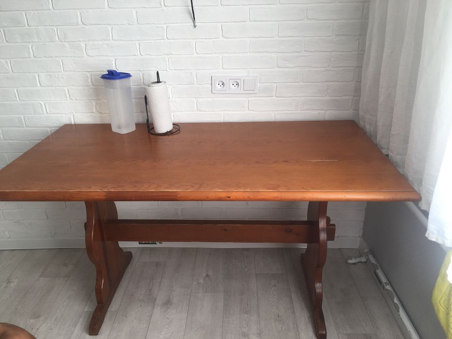 Стол кухонный деревянный