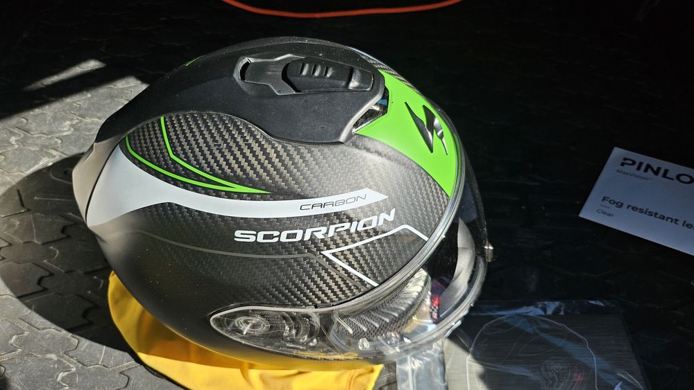 Casca Scorpion EXO 1400 Carbon Air + Sena 10s