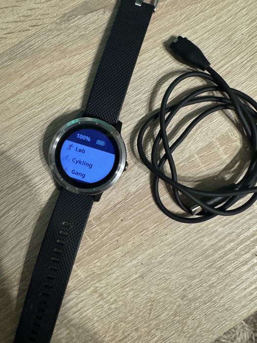 Ceas smartwatch Garmin Vivoactive 3, HR, GPS,