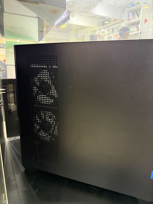 Игровой ПК MS-7E44 RTX 5060