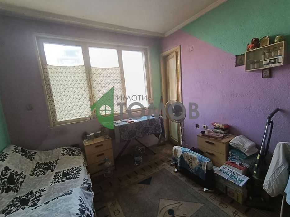 Продава се Тристаен апартамент в Стара Загора, Център - 70 кв.м за 1442 €/кв.м - Снимка #2