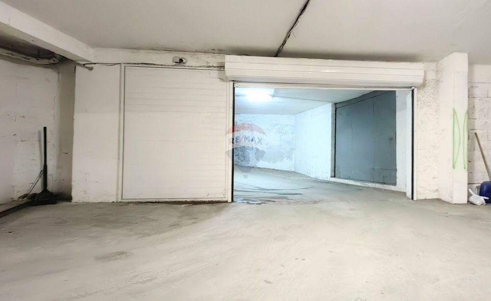 Продава се Гараж / Паркомясто в Варна, Терапевтична болница - 13 кв.м за 1001 €/кв.м - Снимка #8