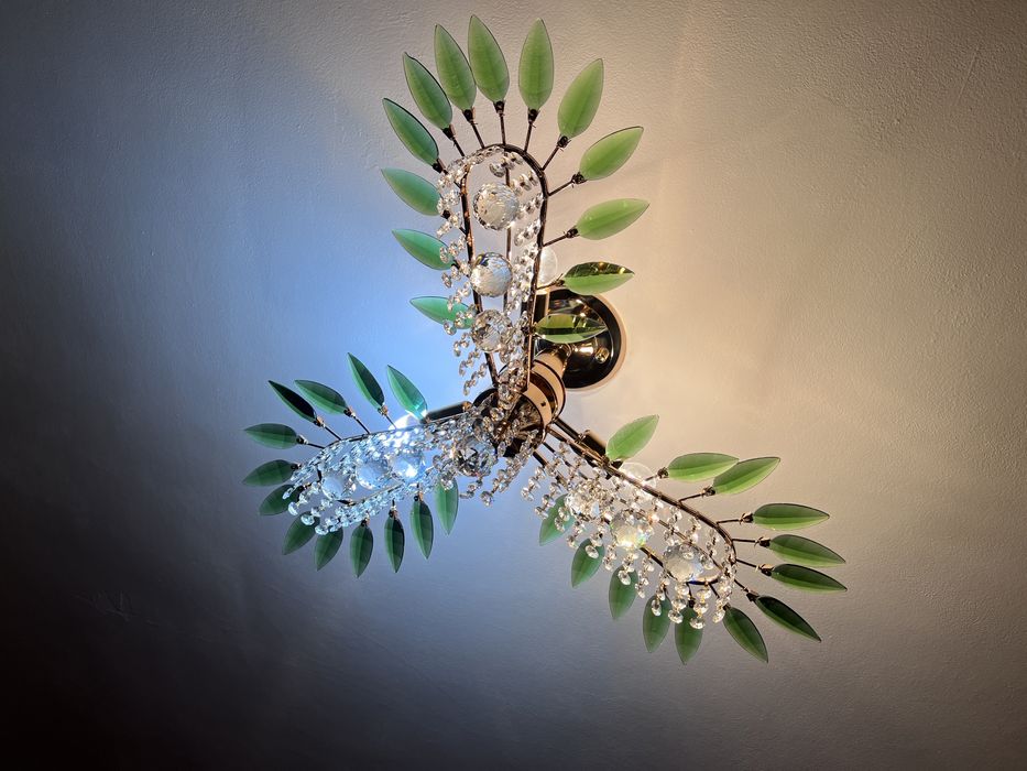 Продам люстру в отличном состоянии