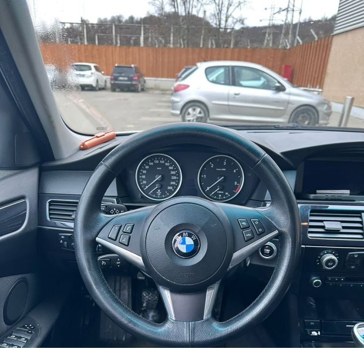 BMW 5 Series 2009 — imagine 5