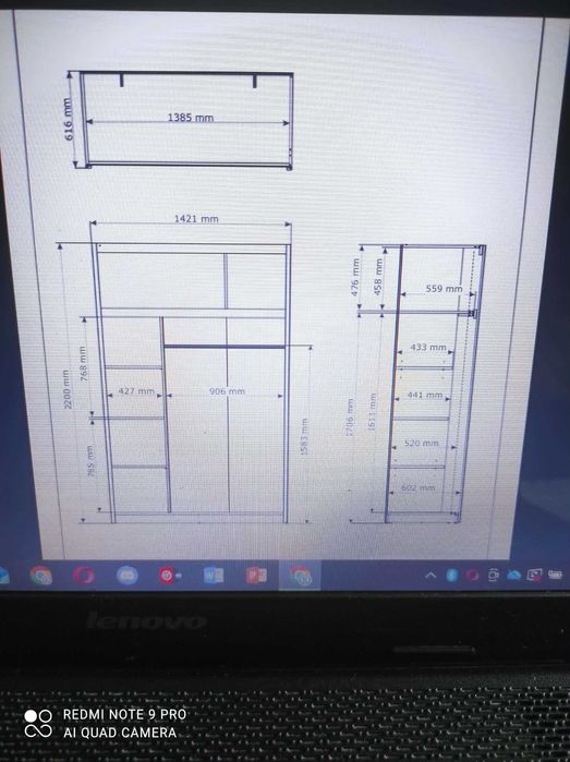 трикрилен гардероб с плъзгащи врати и огледало и надстройка