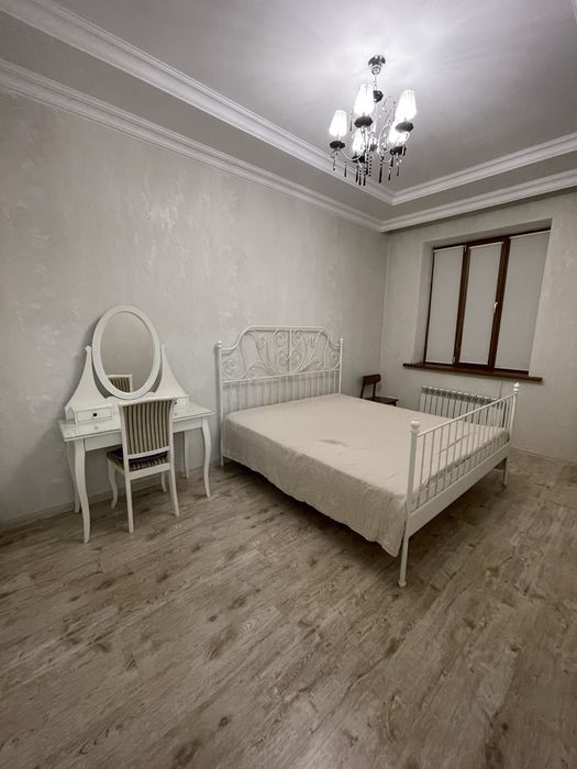 продам кровать (двуспальная )