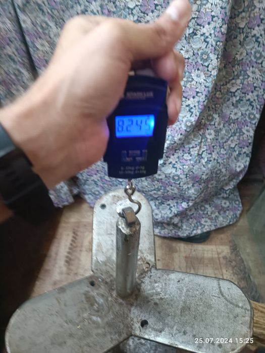 Продам якоря на 8кг и 6кг