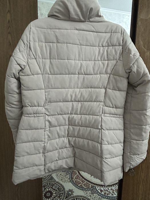 Продаются пальто и куртки по 100 тыс