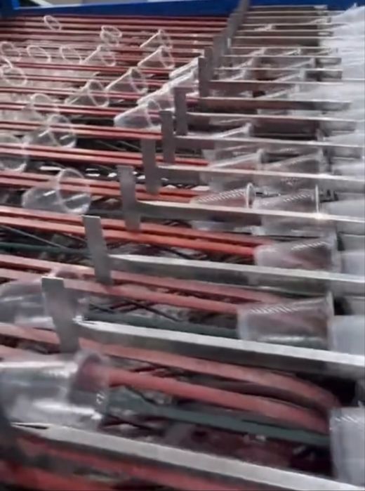 Одноразовые стаканчики для воды