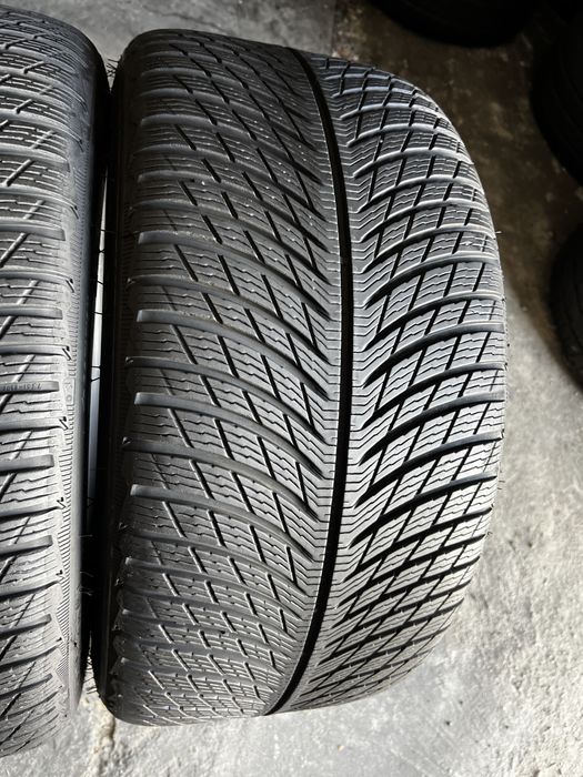 2 anvelope iarna 275/35/19 , Michelin , 6 mm , DOT 2021 !