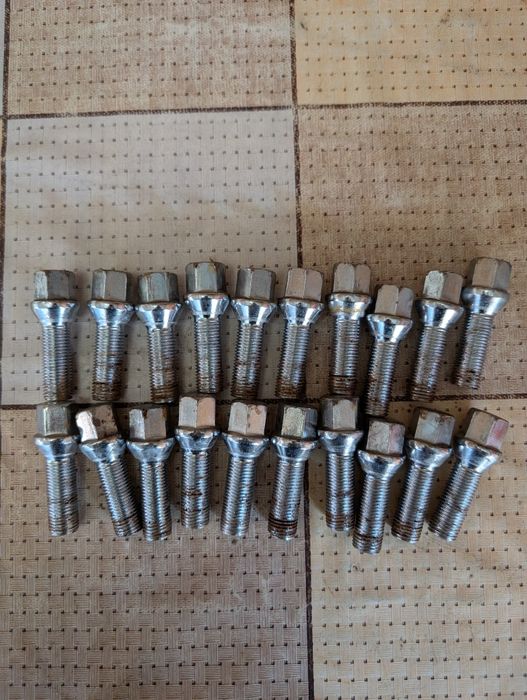 Алумиеви джанти 16" + летни гуми и вентили със сензори за налягане