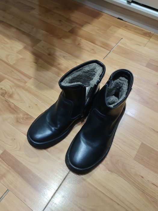 Ботинки зимние  40-41 размер