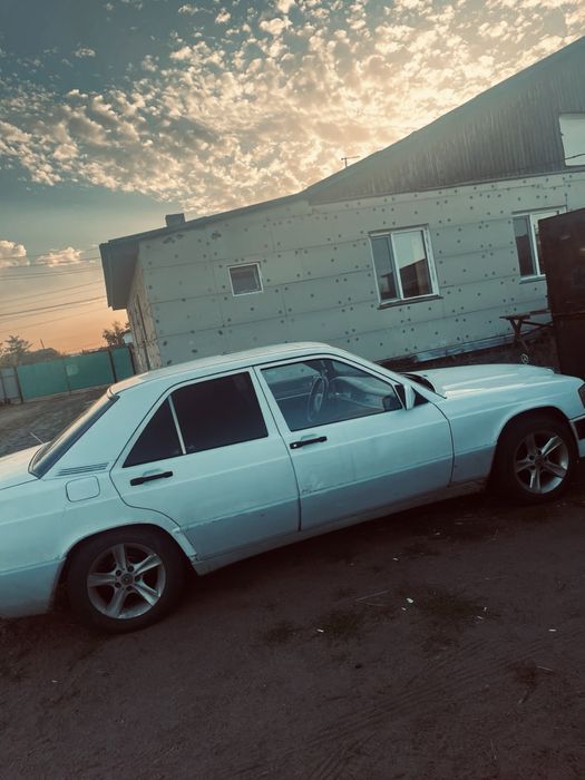 Продам Мерседес 190