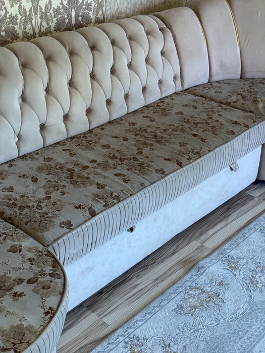 Диван для гостиной