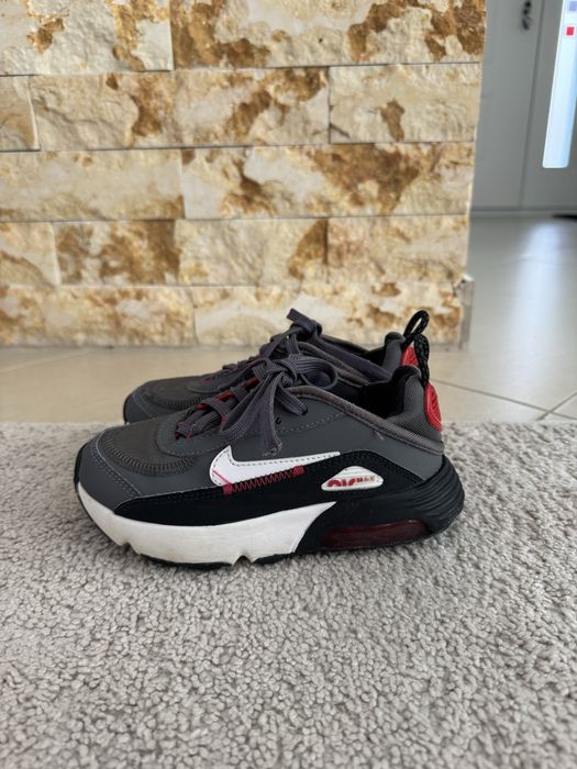 adidasi nike air max 260 marimea 28,5