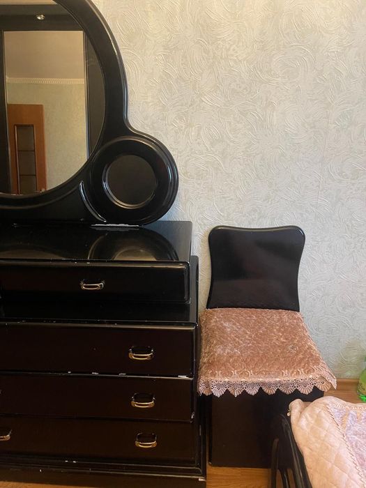 Спальня, комод, 2 тумбы