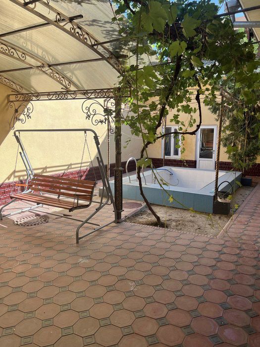 Сдаётся Дом за памятник Шота Руставели