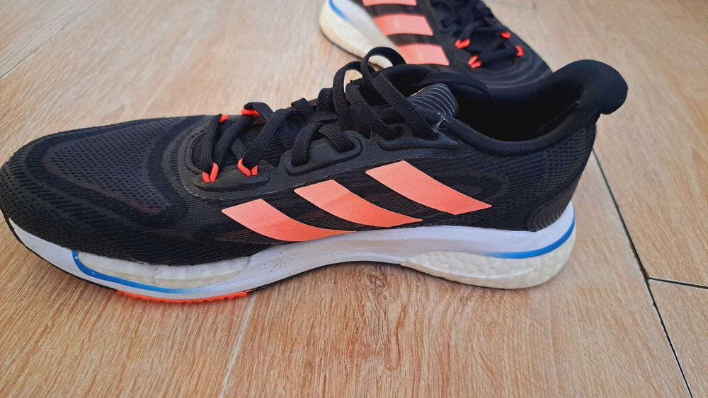 Adidas маратонки