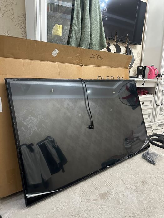 Телевизор Samsung QLed 8K