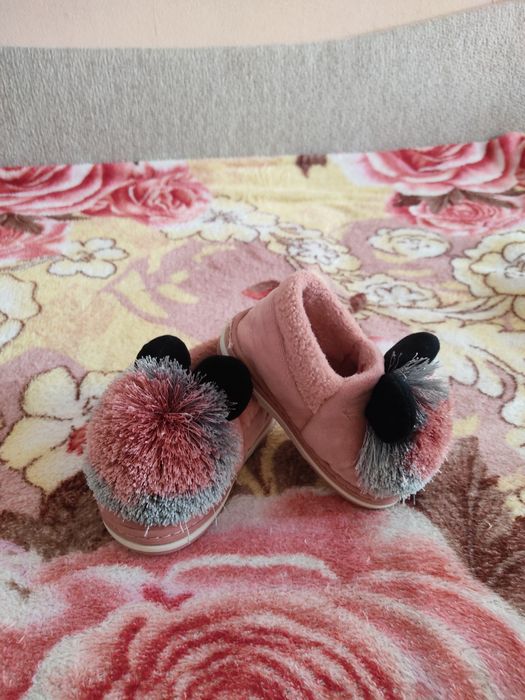 Продаю теплые тапочки